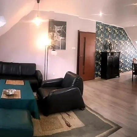 Gluszyca Lomnica 팜스테이 *